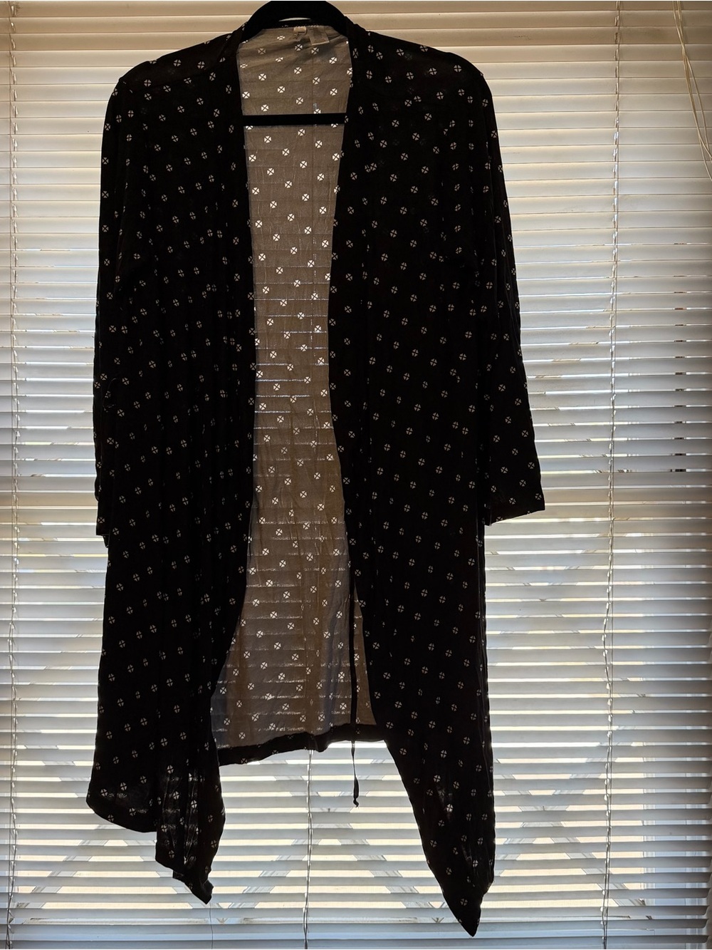 Lamaze Maternity Black Open Front robe pajama Cardigan w/ White Print size M